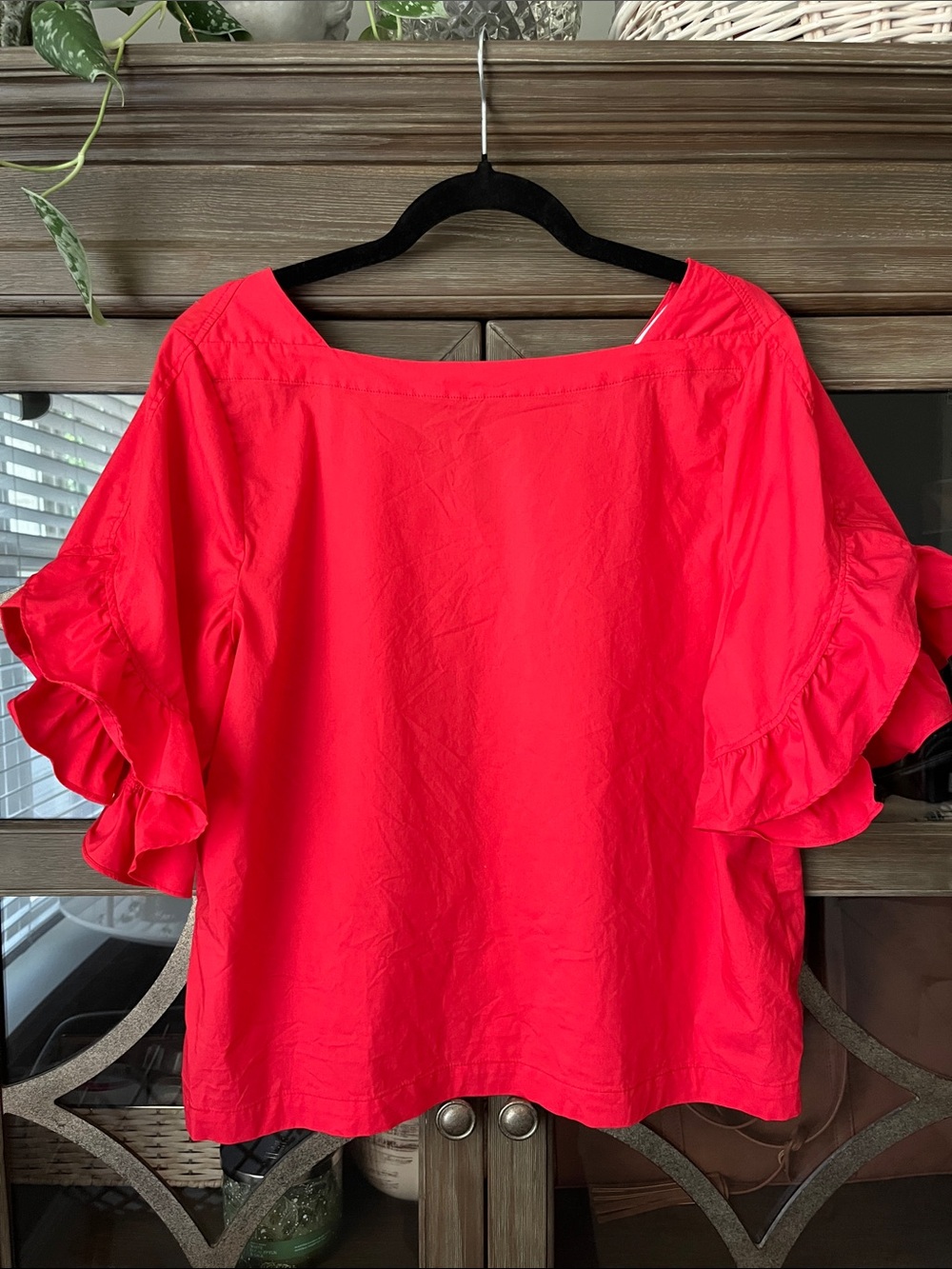Laundry By Shelli Segal Bright Red Ruffle Sleeve Blouse; Cotton Blend; Fun Back!
